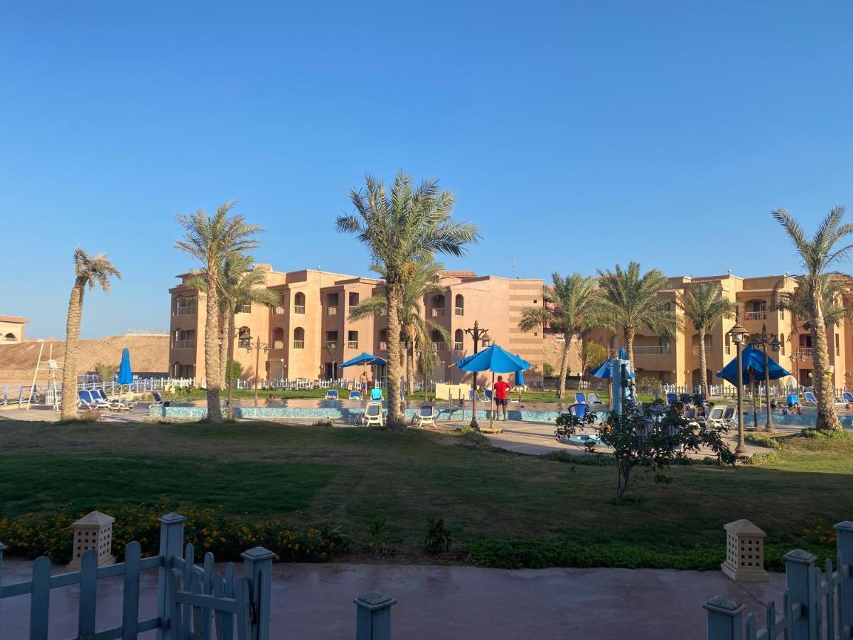 Special Chalets In Porto South Beach Families Ain Sukhna Esterno foto