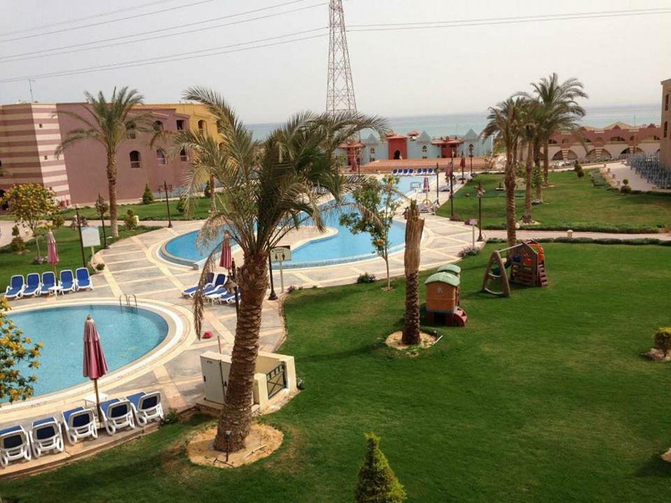 Special Chalets In Porto South Beach Families Ain Sukhna Esterno foto