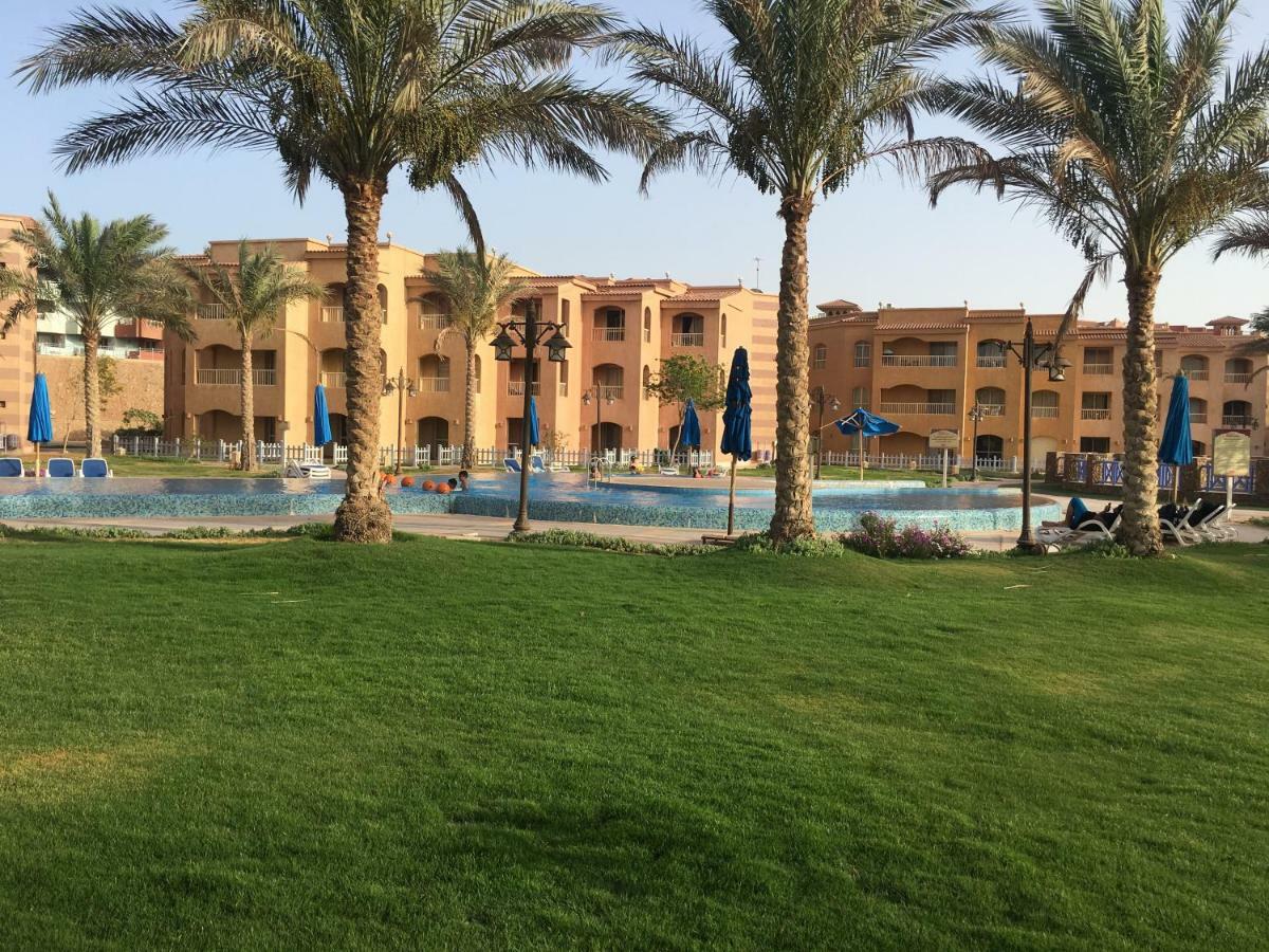 Special Chalets In Porto South Beach Families Ain Sukhna Esterno foto